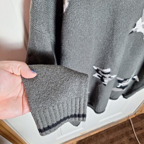 Torrid 1 Women 14/16 1x Gray Soft Plush Knit Star Knit Crewneck Sweater - Picture 8 of 9